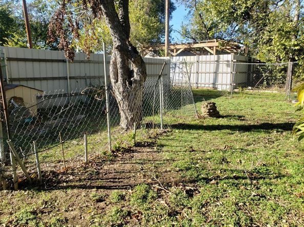 1475 E Morphy Street , Fort Worth Texas 76104