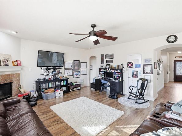 525  BENT OAK Drive , Fort Worth Texas 76131