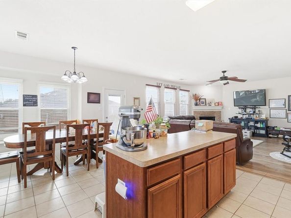 525  BENT OAK Drive , Fort Worth Texas 76131