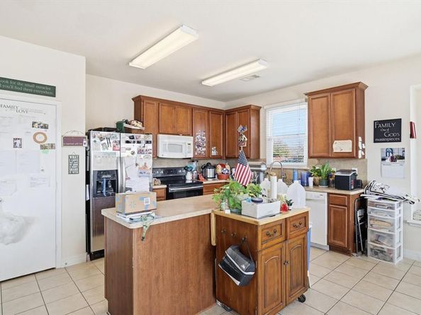 525  BENT OAK Drive , Fort Worth Texas 76131