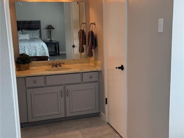 3618  Holly Tree Trail , Garland Texas 75044