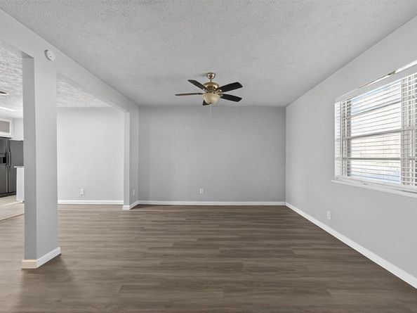 2120  Nottingham Boulevard , Fort Worth Texas 76112