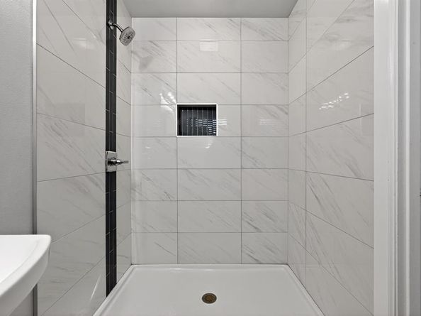 2120  Nottingham Boulevard , Fort Worth Texas 76112