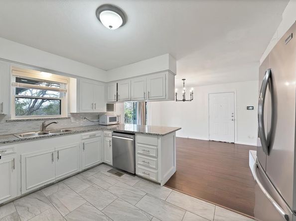 1205  Golden Trophy Drive , Dallas Texas 75232