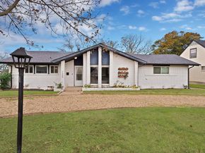 1205  Golden Trophy Drive , Dallas Texas 75232