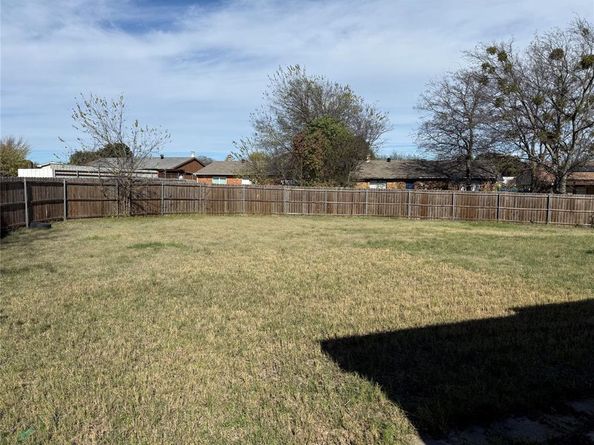 7167  Winterberry Drive , Dallas Texas 75249