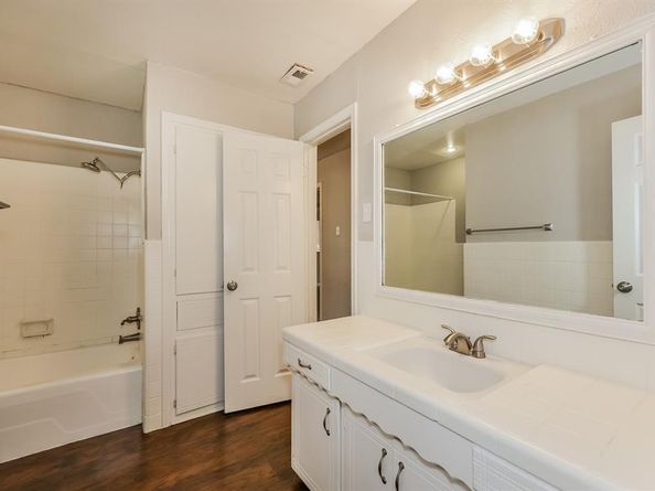 5132  Breakwood Drive , Dallas Texas 75227