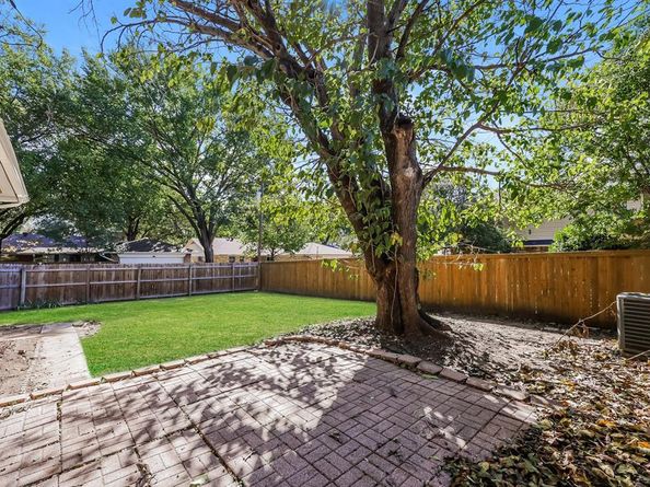 5132  Breakwood Drive , Dallas Texas 75227