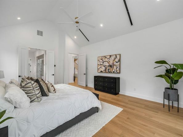 3739  Royal Lane , Dallas Texas 75229