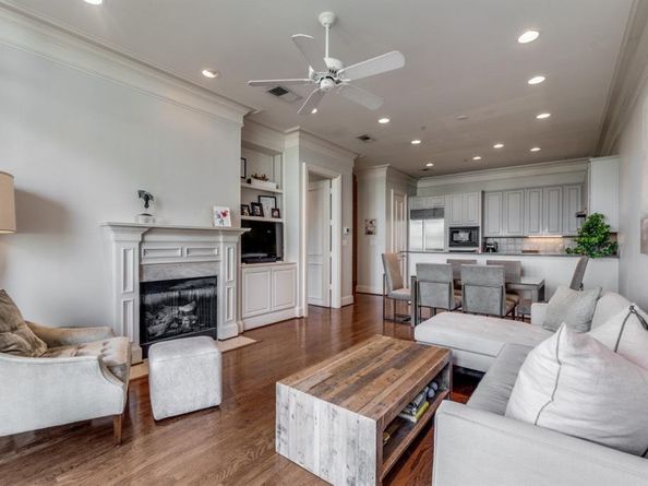 3535  Gillespie Street  408, Dallas Texas 75219