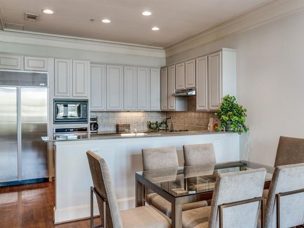 3535  Gillespie Street  408, Dallas Texas 75219