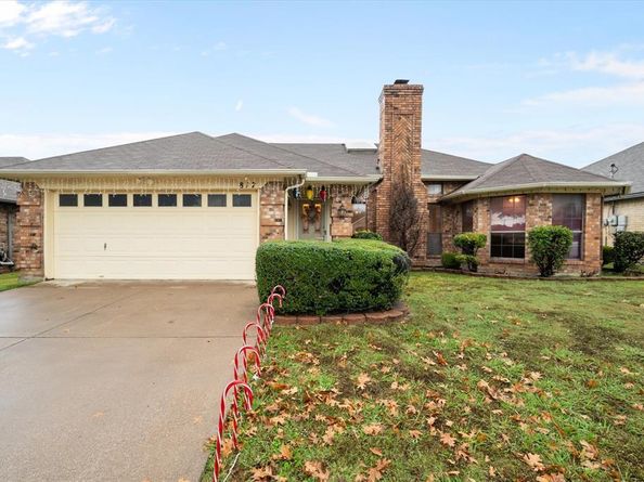 817  Fondren Drive , Arlington Texas 76001
