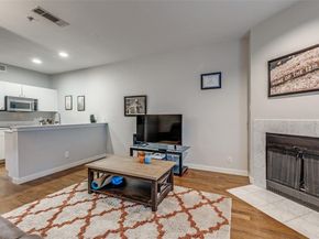 4111  Cole Avenue  17, Dallas Texas 75204