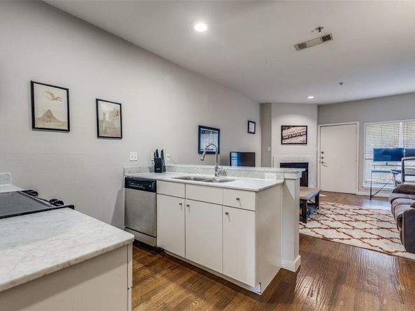 4111  Cole Avenue  17, Dallas Texas 75204