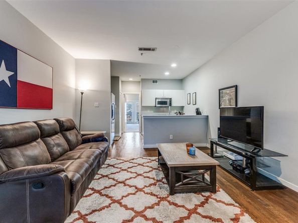 4111  Cole Avenue  17, Dallas Texas 75204