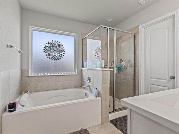 1420  Bull Street , Aubrey Texas 76227