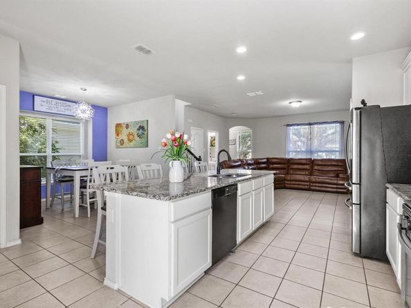 1420  Bull Street , Aubrey Texas 76227