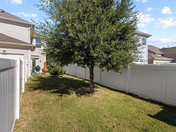 1420  Bull Street , Aubrey Texas 76227