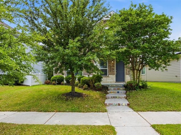 1420  Bull Street , Aubrey Texas 76227
