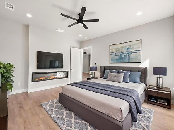 2770  Moffatt Avenue , Dallas Texas 75216