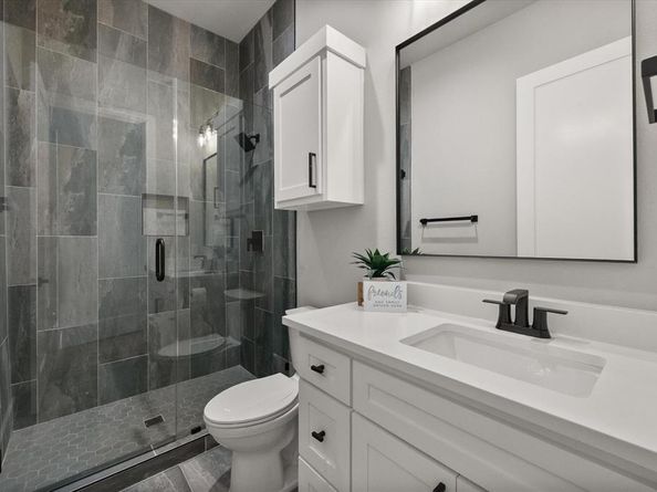 2770  Moffatt Avenue , Dallas Texas 75216