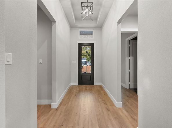 2770  Moffatt Avenue , Dallas Texas 75216