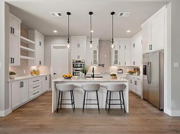 2770  Moffatt Avenue 