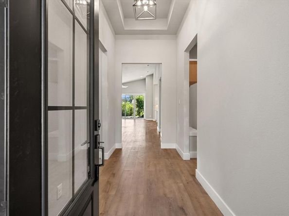 2770  Moffatt Avenue , Dallas Texas 75216