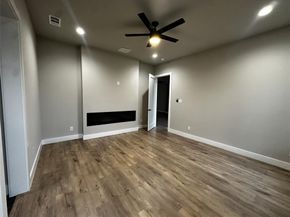 2770  Moffatt Avenue , Dallas Texas 75216