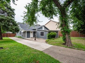 715 S Barnett Avenue , Dallas Texas 75211