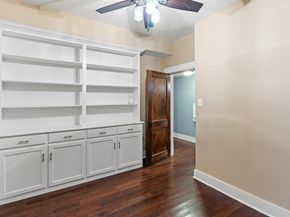 715 S Barnett Avenue , Dallas Texas 75211