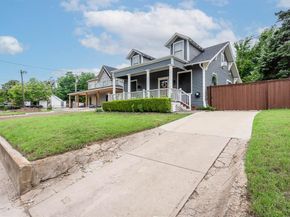 715 S Barnett Avenue , Dallas Texas 75211