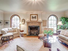 2424  Medford Court W, Fort Worth Texas 76109