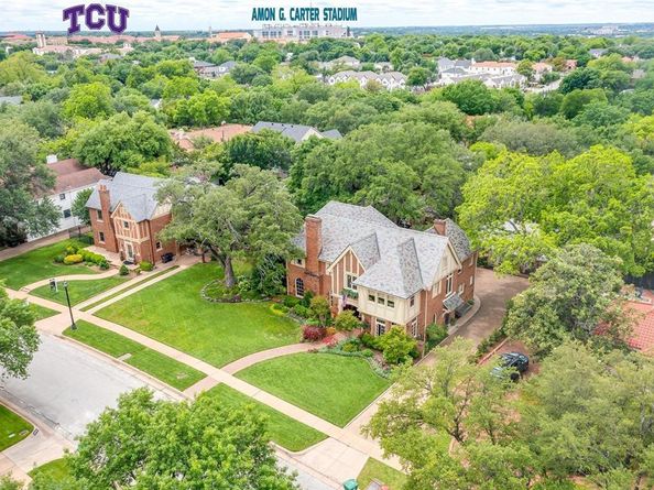 2424  Medford Court W, Fort Worth Texas 76109