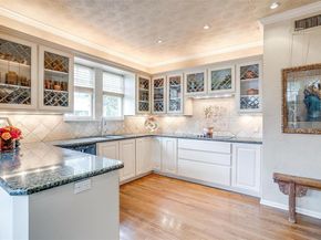 2424  Medford Court W, Fort Worth Texas 76109