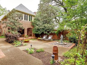 2424  Medford Court W, Fort Worth Texas 76109