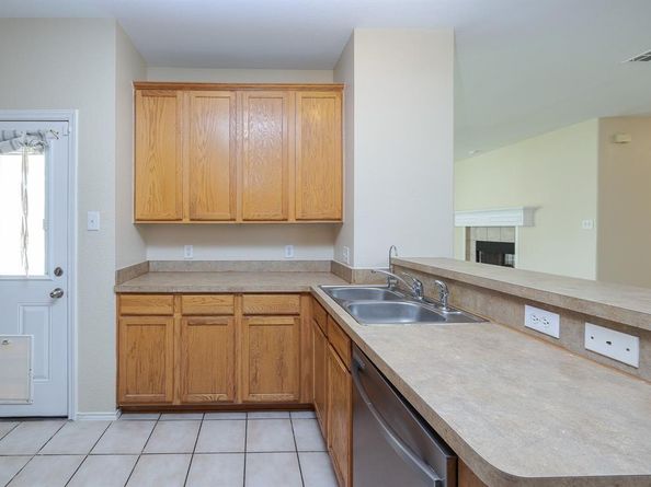 1828  Mercer Way , Savannah Texas 76227