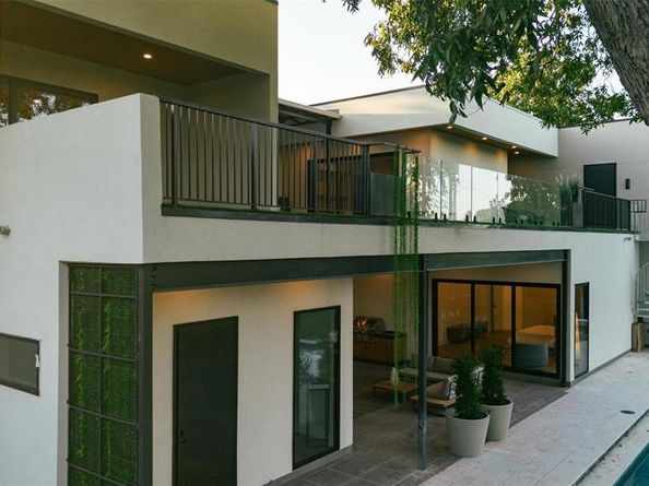 13236  Hughes Lane , Dallas Texas 75240