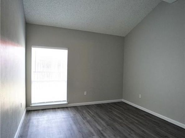 9696  Walnut Street  207, Dallas Texas 75243