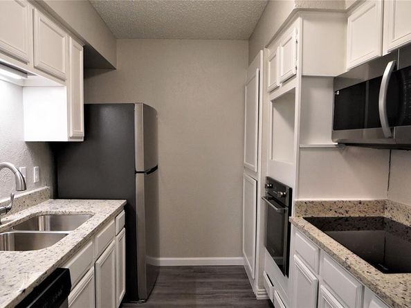 9696  Walnut Street  207, Dallas Texas 75243