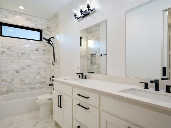 15150  Wildvine Drive , Dallas Texas 75248