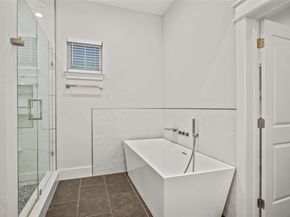 1335  Glidden Street , Dallas Texas 75203