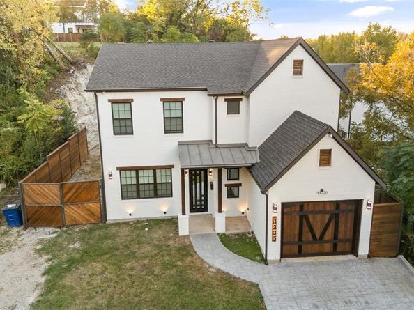 1335  Glidden Street , Dallas Texas 75203