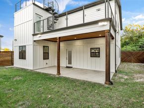 1335  Glidden Street , Dallas Texas 75203