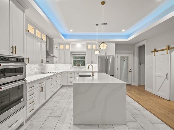 1335  Glidden Street , Dallas Texas 75203