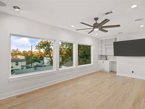 1335  Glidden Street , Dallas Texas 75203