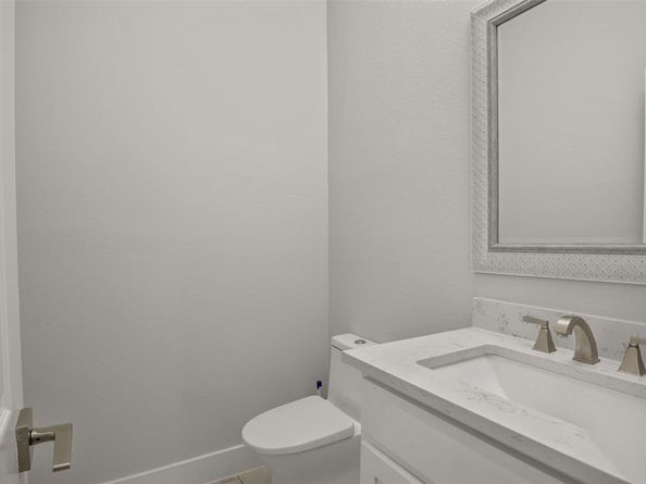 1335  Glidden Street , Dallas Texas 75203