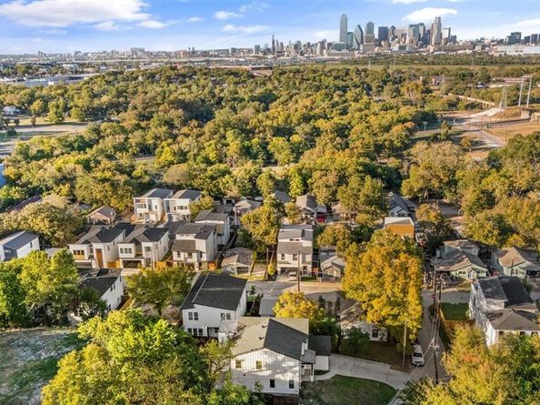 1335  Glidden Street , Dallas Texas 75203