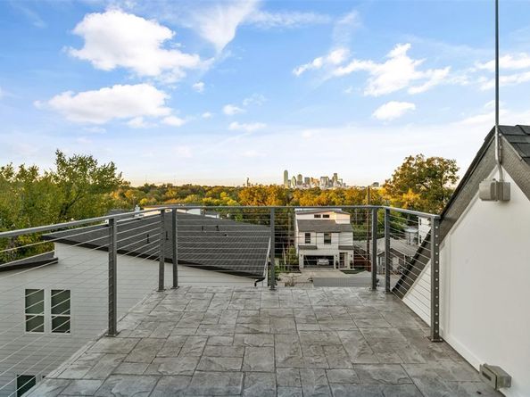 1335  Glidden Street , Dallas Texas 75203