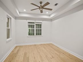 1335  Glidden Street , Dallas Texas 75203